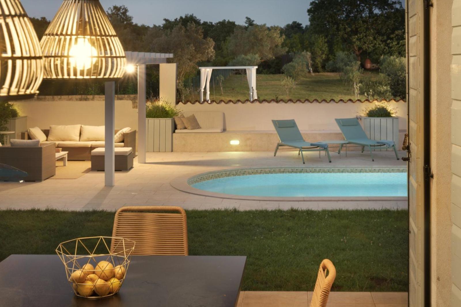 Luxury Villa In Istria - 9,000 Sqm Private Estate With Pool & Sauna, 15 Min To Sea, Near Fazana, 3 Bedrooms Juršići Exterior foto