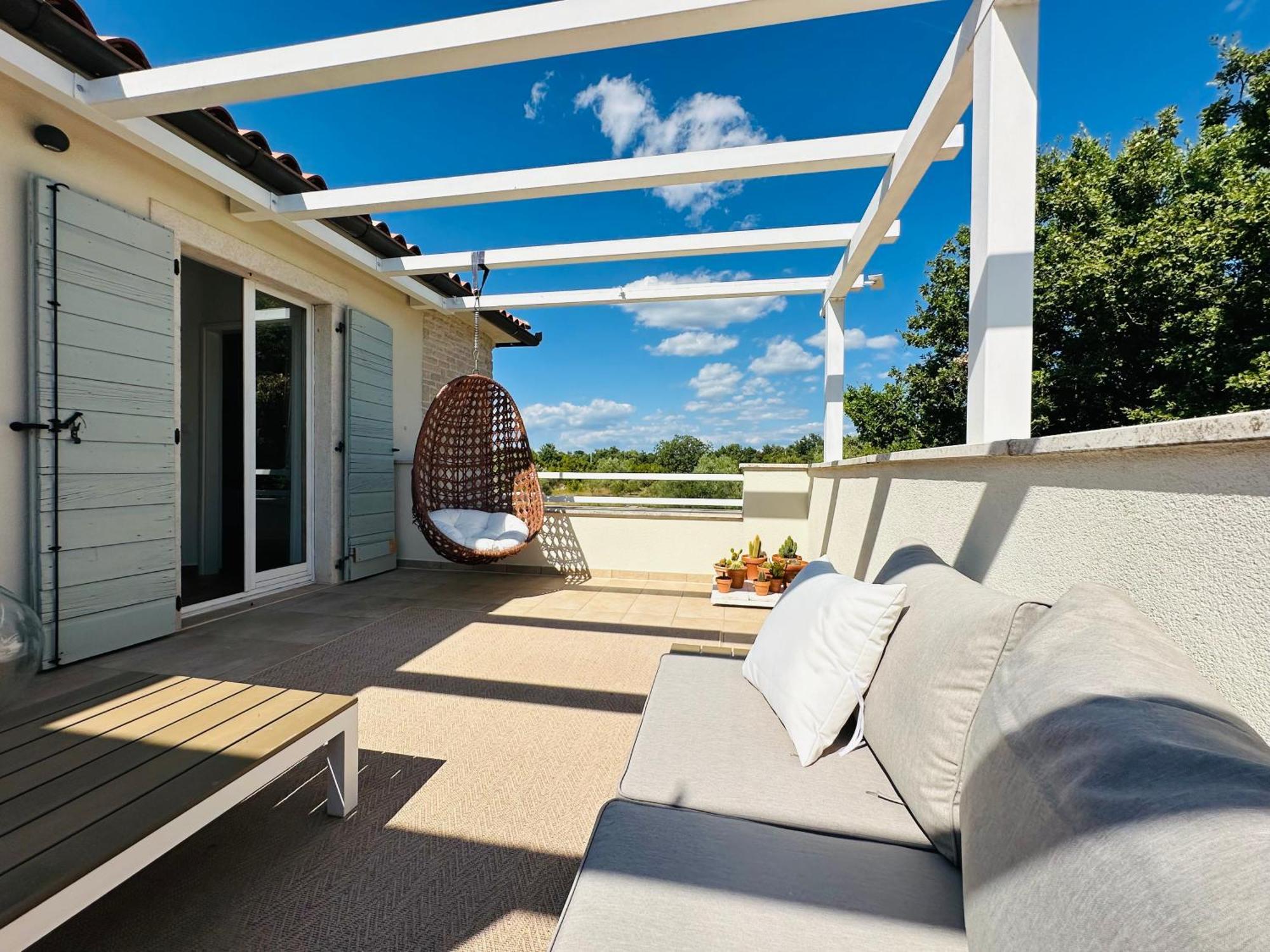 Luxury Villa In Istria - 9,000 Sqm Private Estate With Pool & Sauna, 15 Min To Sea, Near Fazana, 3 Bedrooms Juršići Exterior foto
